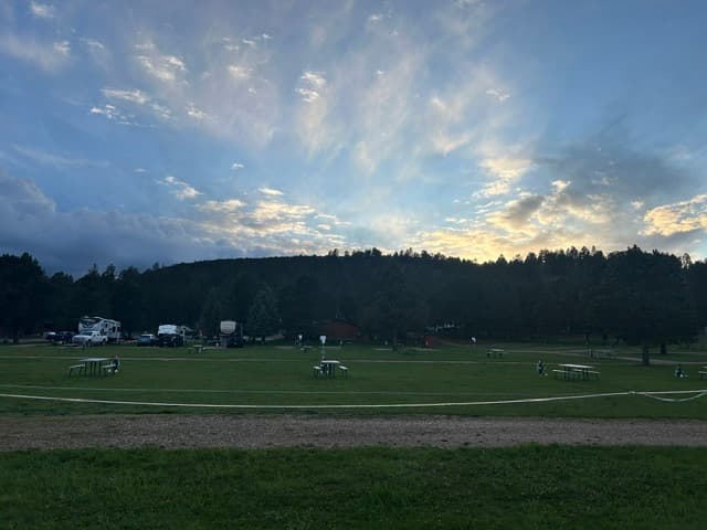 Resort common areas and seating at Rush No More near Mount Rushmore